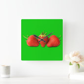  wandklok met achtergrondaardbeien (Huis)