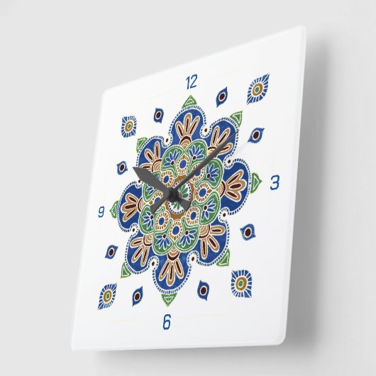 wandklok met kleurrijk medaillonontwerp (Hoek)