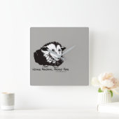 Wandklok met Possum (Huis)
