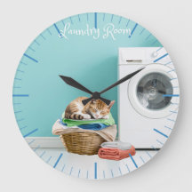Wandklok, wasruimte met kat