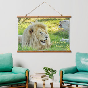 Wandtapijt met houten bovenkant Witte Leeuw & Leeu Hangend Wandkleed