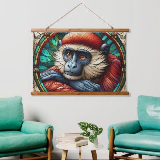 WANDTAPIJT VAN RODE AAP HANGEND WANDKLEED