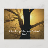 Wanneer het leven te moeilijk wordt om te staan, K Briefkaart (Voorkant)