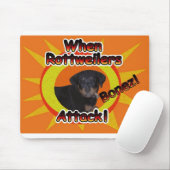 Wanneer Rottweilers Botten aanvallen Muismat (Met muis)