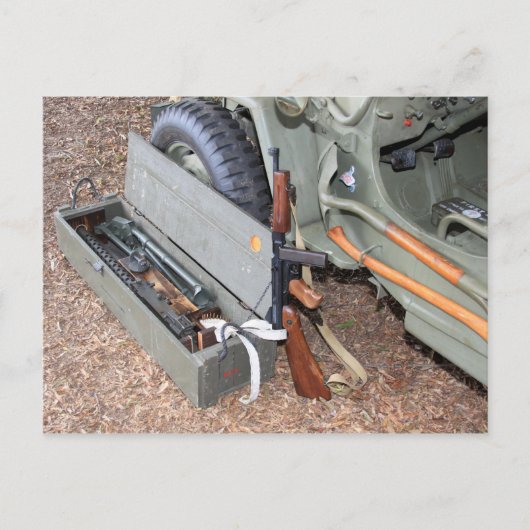 Wapens uit de Tweede Wereldoorlog en kit van een J Briefkaart (Voorkant)