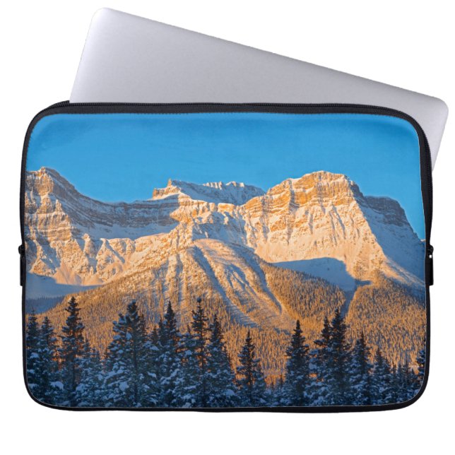 Waputik Range in het Canadese Rocky Mountains Laptop Sleeve (Voorkant)