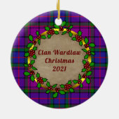 Wardlaw Clan Badge & Tartan Gepersonaliseerde Kers Keramisch Ornament (Achterkant)