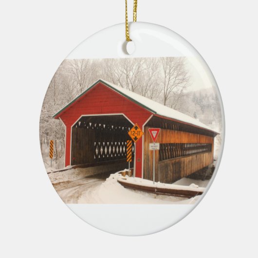 Ware Gilbertville Covered Bridge Winter Keramisch Ornament (Links)