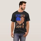 Ware Liefde Amerikaanse Vlag USA Patriottisch Hart T-shirt (Voorkant volledig)