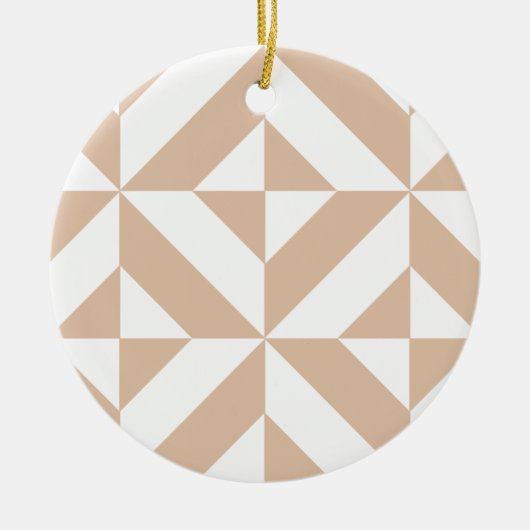 Warm Beige Geometric Deco Cube Patroon Keramisch Ornament (Voorkant)