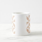 Warm Beige Geometric Deco Cube Patroon Koffiemok (Center)