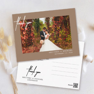 Warm Bruine Moderne Script Foto Huwelijk Bedankt Briefkaart