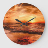 Warm gouden Sinaasappel zonsondergang boven de oce Grote Klok (Voorkant)