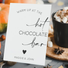 Warm op in de warme chocoladereep reclamebord met voetstuk