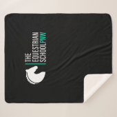 Warm Sherpa Blanket - White Logo Sherpa Deken (Voorkant (horizontaal))