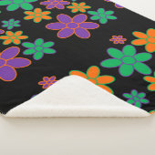 Warm Toasty Blanket met 70s Style Flowers Sherpa Deken (3/4)