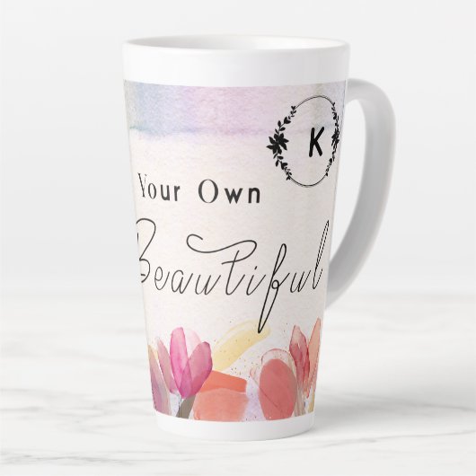Warm Tulips en Butterfly Quote, aangepast monogram Latte Mok (Rechterhoek)