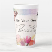 Warm Tulips en Butterfly Quote, aangepast monogram Latte Mok (Voorkant)
