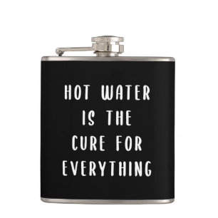 Warm water is de remedie voor alles heupfles