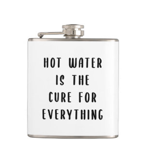 Warm water is de remedie voor alles heupfles