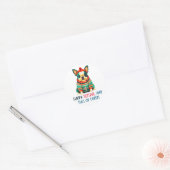 Warme en fuzzy kersthond ronde sticker (Envelop)