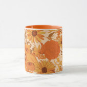 Warme herfstbloem met gele en Oranje bloesems Mok (Midden)