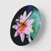 Warme roze en oranje lotuswaterbloem ronde klok (Hoek)