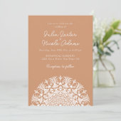 Warme Terracotta Beige Abstracte Mandala Bruiloft Kaart (Staand voorkant)