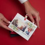 Warmest Goudwinter Botanische Foto Holiday Feestdagenkaart<br><div class="desc">Kerstmis is zo'n speciale tijd van het jaar! En hoe kan je het beter vieren dan met een mooi Warmest Goudwinter Greenery Botanical Photo Holiday Briefkaart! Deze verbluffende kaart bevat drie van uw favoriete foto's, mooi versierd met feestelijke rode en groene wintermotieven. Het is de perfecte manier om de vreugde...</div>