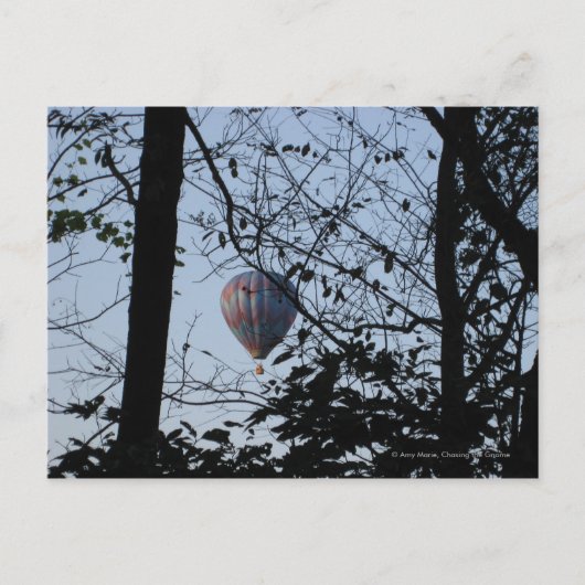 Warmluchtballon door bomen briefkaart (Voorkant)