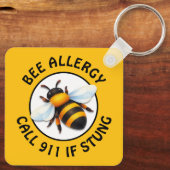 Warning Severe BEE Allergy Alert Button Sleutelhanger (Achterkant)