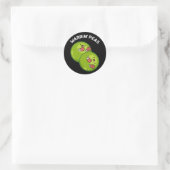 Warrin Peace Funny Pea Pun Dark BG Ronde Sticker (Tas)