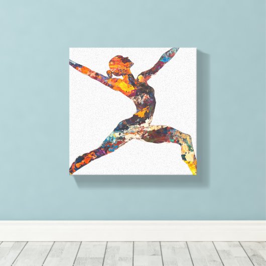 Warrior II Pose Uitgerekt Canvas Print (Insitu (Houten vloer))