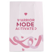 Warrior Mode Geactiveerd | Roze Zorgpakketten Cade Medium Cadeauzakje (Achterkant)