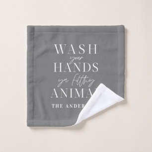 Was je handen met vuile, grappige typografie bad handdoek