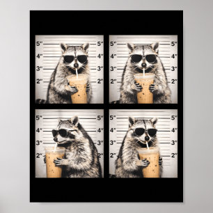 Wasbeer drinkt ijskoude koffie grappige mugshot di poster