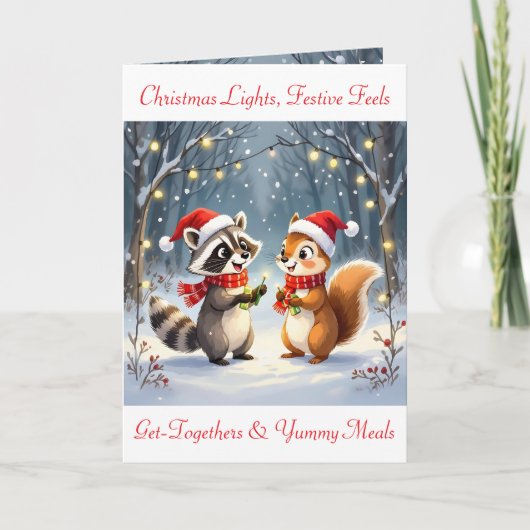 Wasbeer en eekhoorn hangen kerstverlichting feestdagen kaart (Voorkant)