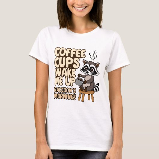 Wasbeer grappige ochtend met koffiekopje t-shirt (Voorkant)