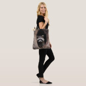 Wasbeer in boomholte tote bag (Op model)