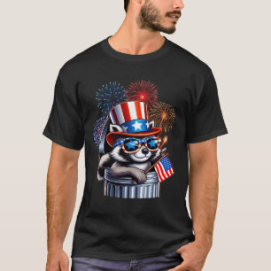Wasbeer in de prullenbak 4 juli Amerikaanse vlag p T-shirt