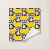 Wasbeerpatroonontwerp Geel Bad Handdoek (Wasdoekje)