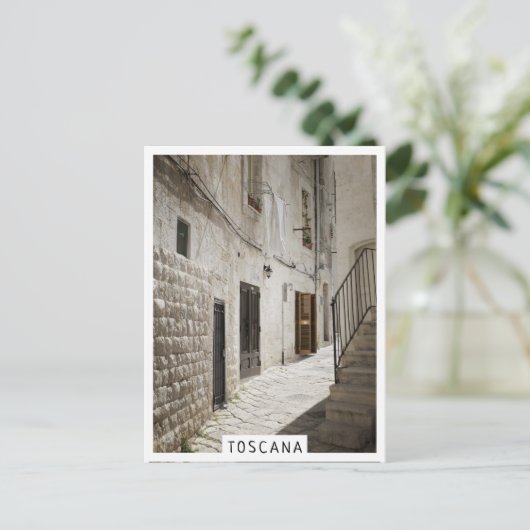 Wasgoed dat in een steegje in Italië droog is Briefkaart (Staand voorkant)