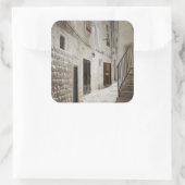 Wasgoed dat in een steegje in Italië droog is Vierkante Sticker (Tas)