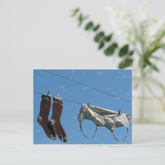 Wasgoed op de lijn briefkaart (Staand voorkant)