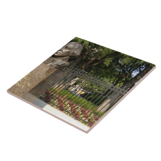 Washington, DC, standbeeld van George Washington, Tegeltje (Zijkant)