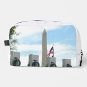 Washington Monument and WWII Memorial in DC Toilettasje (Voorkant)