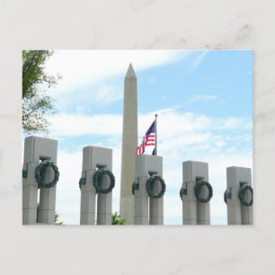 Washington Monument en WWII-herdenkingsmonument in Briefkaart