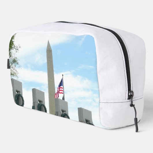 Washington Monument en WWII-monument in DC Toilettasje (Rechterhoek)