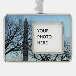 Washington Monument in Winter I Landschap Verzilverd Omlijst Ornament