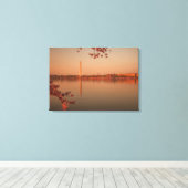 Washington Monument Sakura bij zonsondergang. Canvas Afdruk (Insitu (Houten vloer))